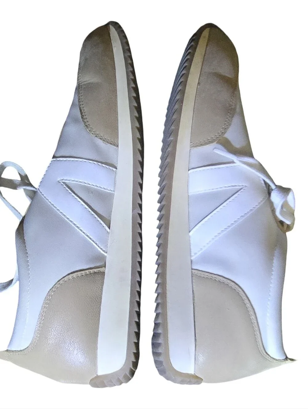 MIA Kable Retro White and Tan Women's Fashion Sneakers Vintage Athleisure